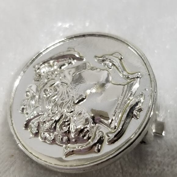 Sarah Cov. clip on patented one inch earrings 1.1437 - Picture 6 of 16